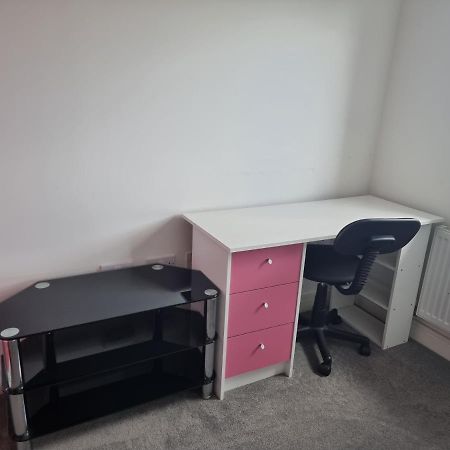 Kingsize Room Close To The A30 Camborne Pool Екстериор снимка