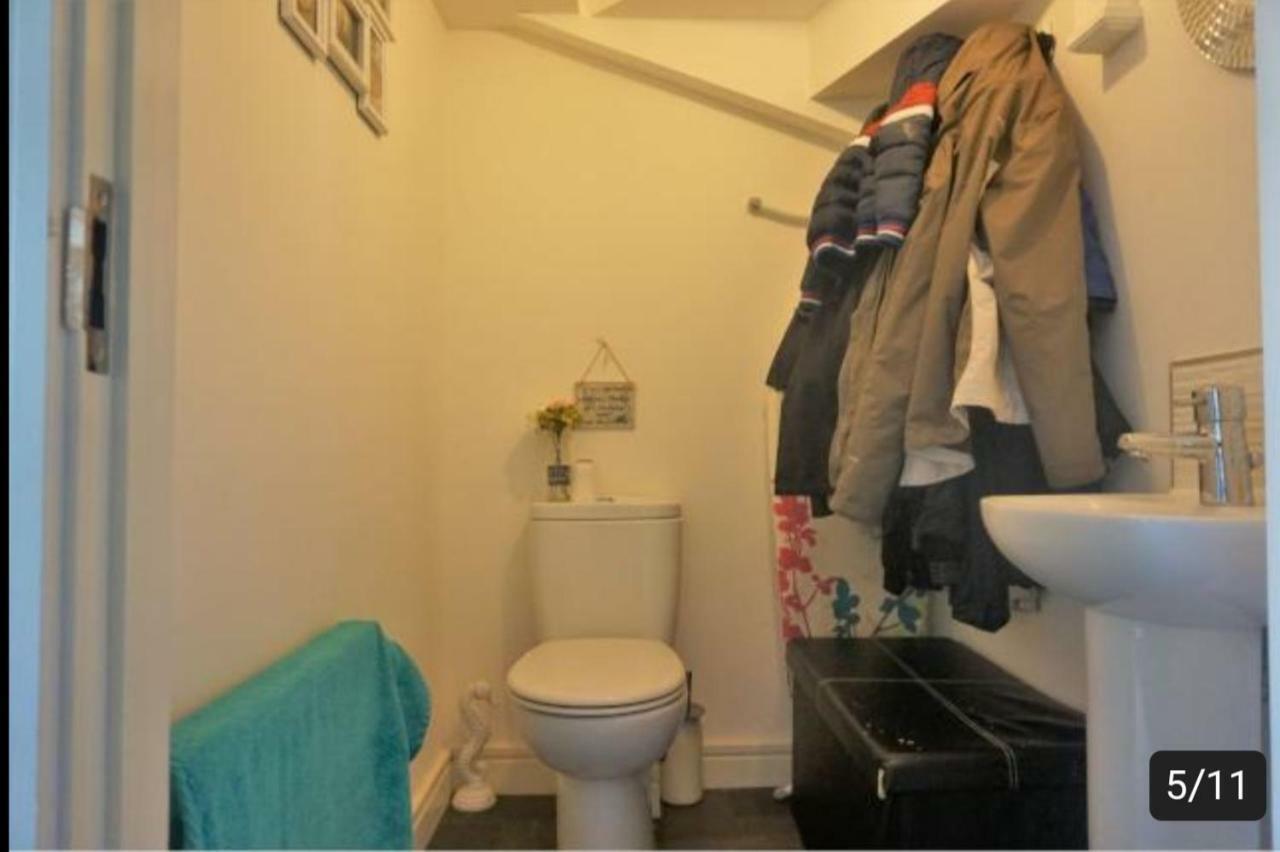 Kingsize Room Close To The A30 Camborne Pool Екстериор снимка